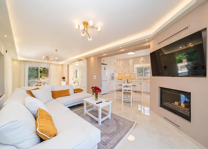 Melina's Apartman Karavómilosz